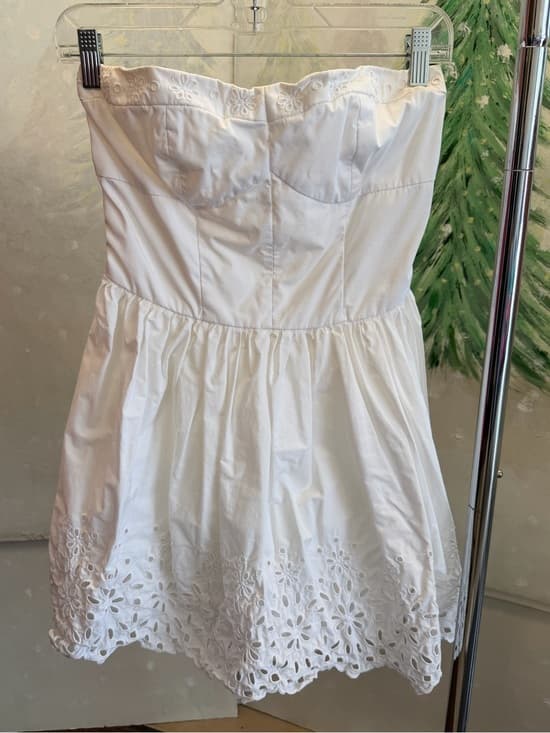Timeless Strapless White Eyelet Dress - Thumbnail 5