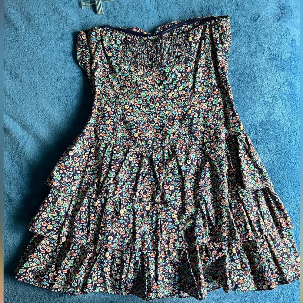 Lightweight Strapless Floral Dress - Thumbnail 2
