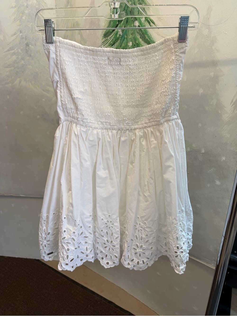 Timeless Strapless White Eyelet Dress - Thumbnail 2