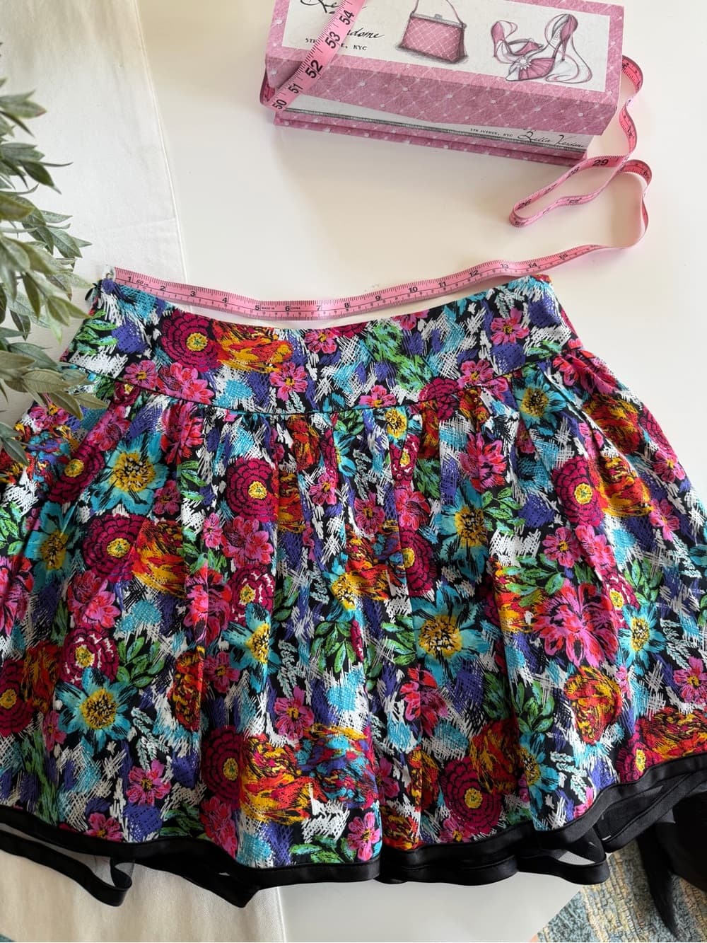 Vintage Floral High Waisted Mini Skirt - Thumbnail 4