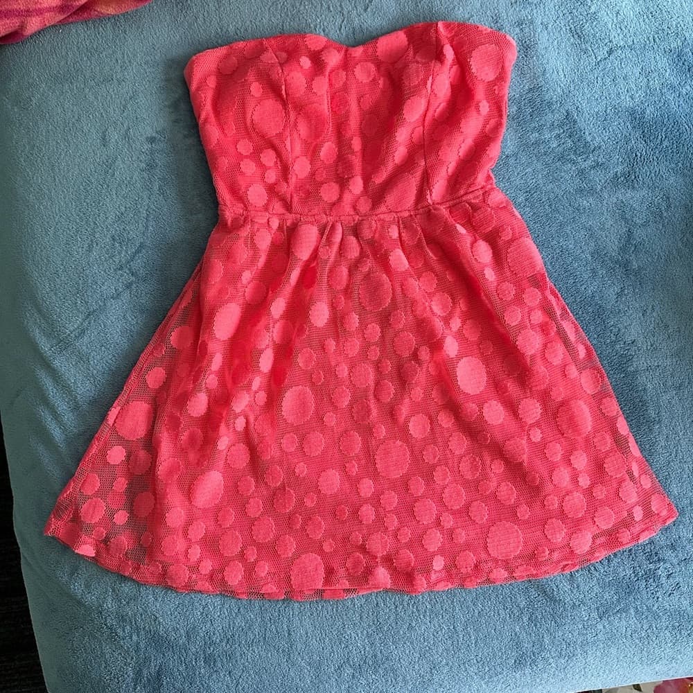 Fun Strapless Coral Pink Dot Lace Dress - Thumbnail 3