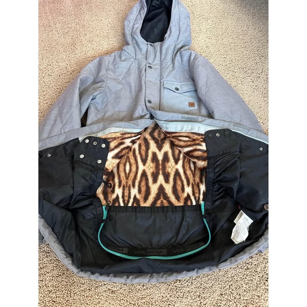 Gorgeous Volcom Snow Jacket Women’s Medium - Thumbnail 3
