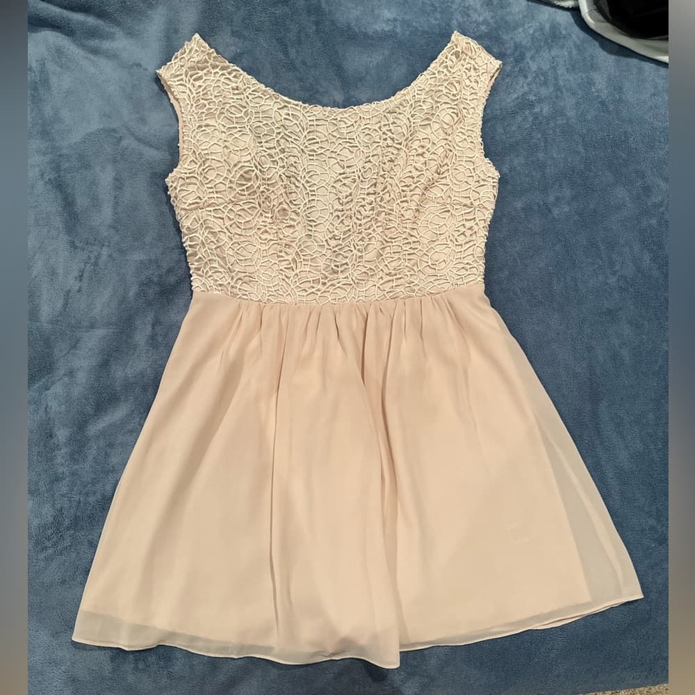 Gorgeous Champagne Dress