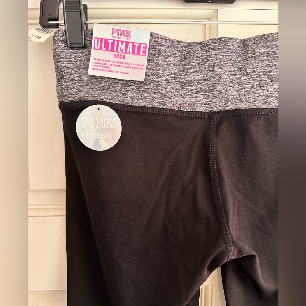NWT Victoria’s Secret Pink Ultimate Reversible Leggings - Thumbnail 2