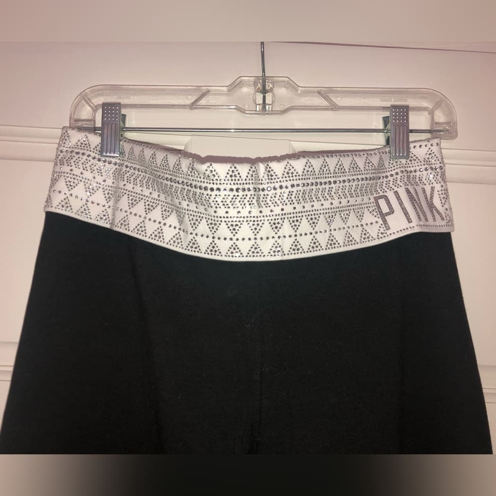 NWT Limited Edition Victoria’s Secret PINK Yoga Leggings - Thumbnail 3