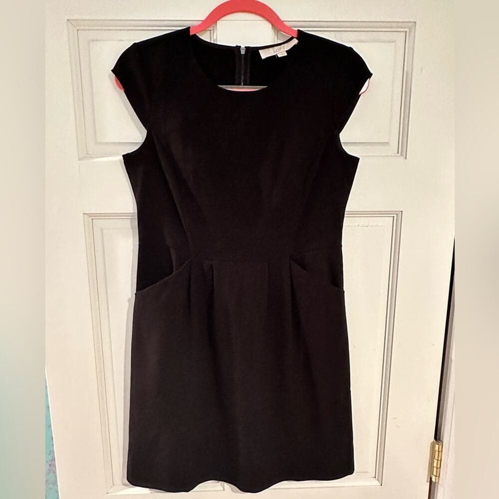 EUC Ann Taylor Loft Little Black Dress size 4 - Thumbnail 4