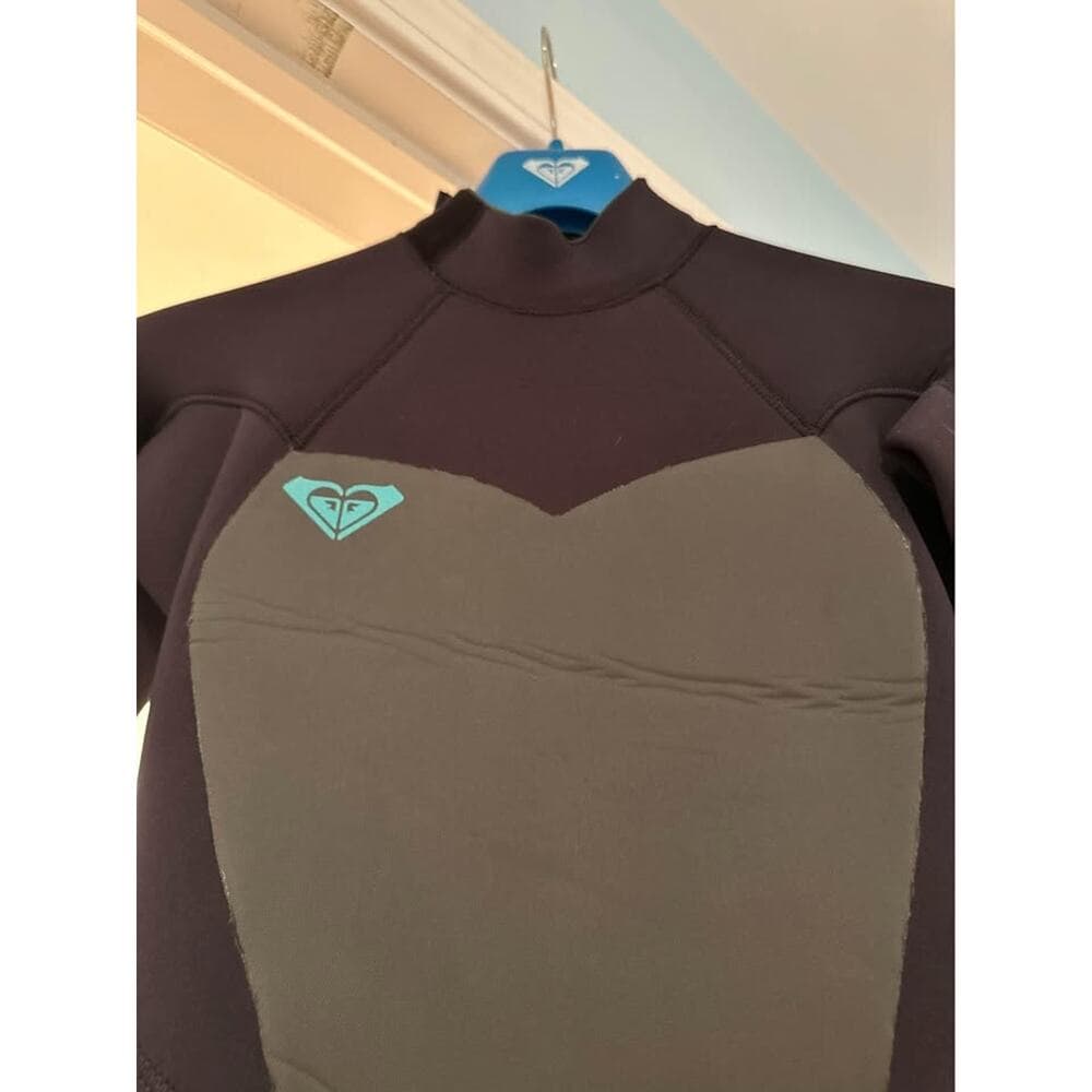 Like New Roxy 5/4/3 Wetsuit Size 6 - Thumbnail 9