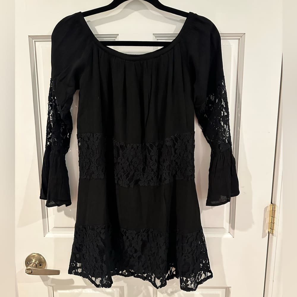 Francesca's Collections Black Long Sleeve Dress - Thumbnail 4