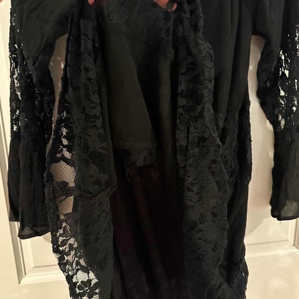 Francesca's Collections Black Long Sleeve Dress - Thumbnail 5