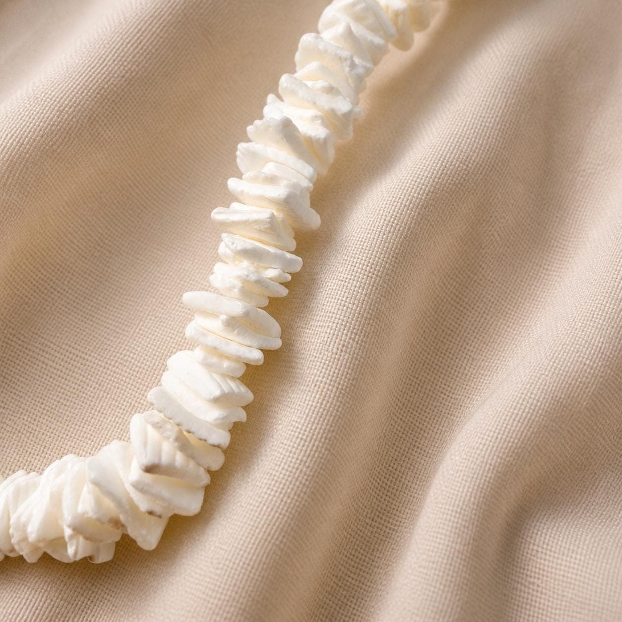 Handmade Puka Shell Chip Necklace – 18" White Beach Surfer Necklace with Barrel Clasp - Thumbnail 5