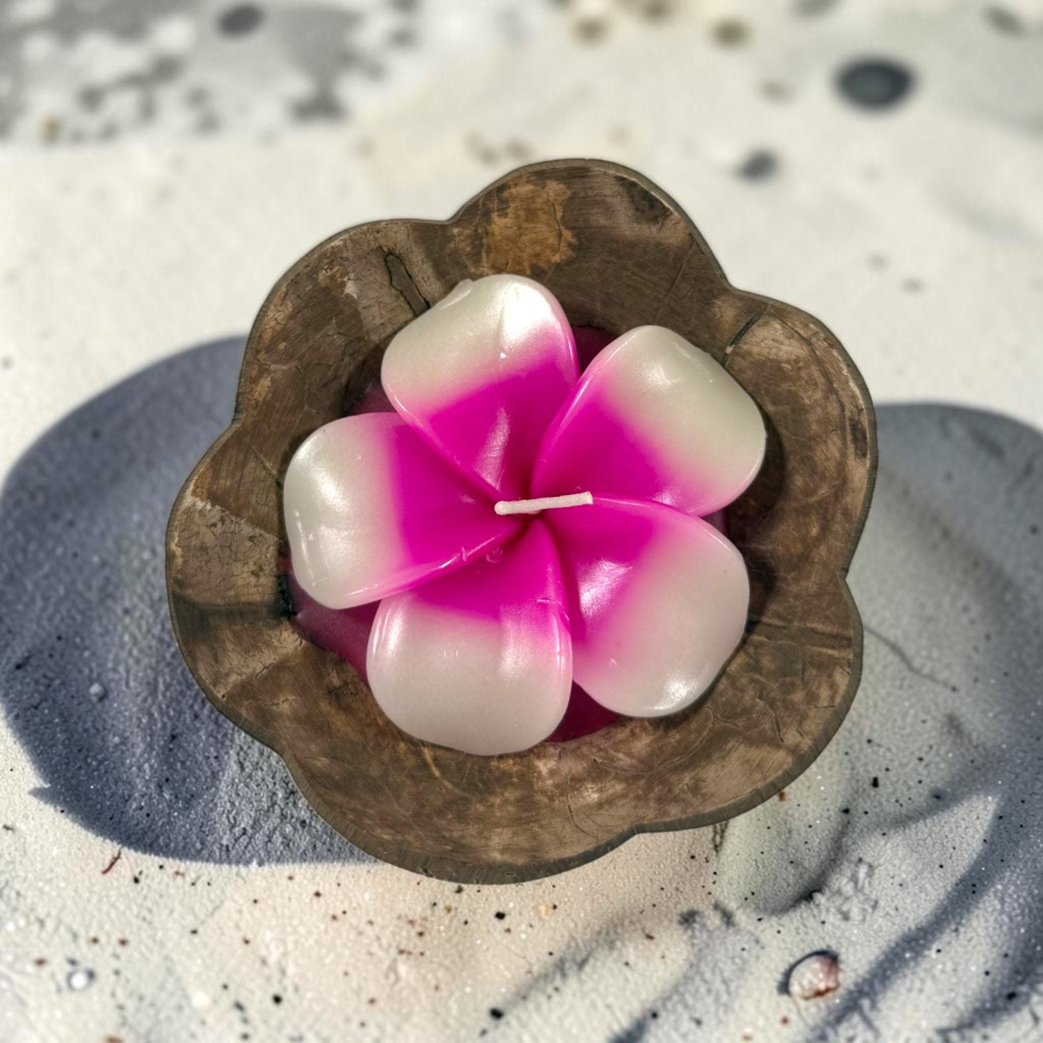 Hibiscus Flower Candle in Natural Coconut Bowl – Handmade Scented Wax Decor - Thumbnail 4