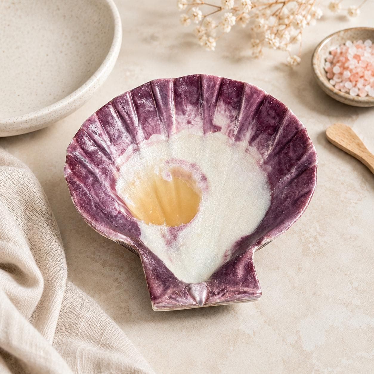 Real Purple Lion’s Paw Shell – 5–6" Natural Seashell for Crafts & Coastal Decor - Thumbnail 3