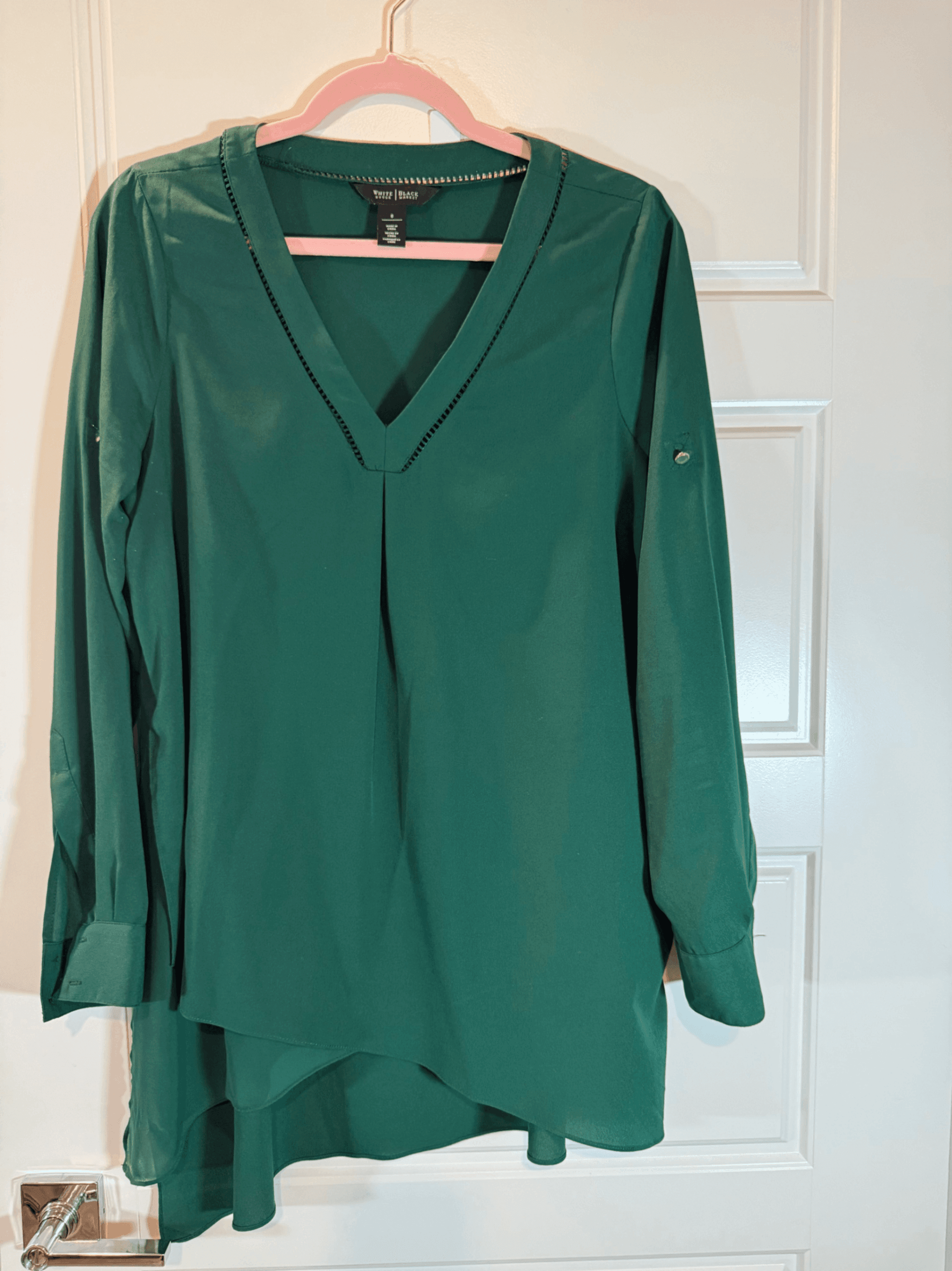 White House /Black Market Green V-Neck Blouse Size 8