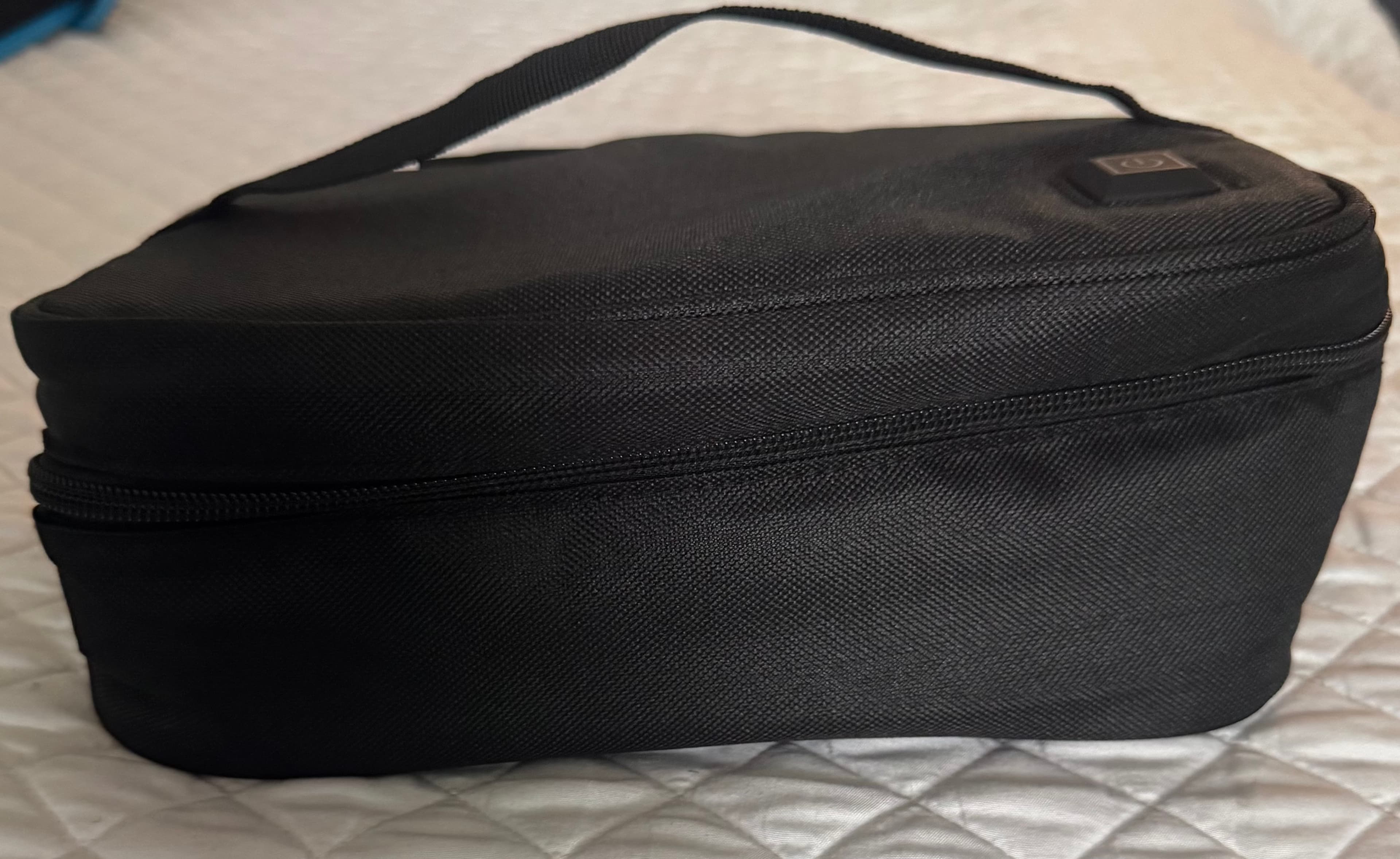 Black Heated Lunch Bag with Power Button - Thumbnail 3