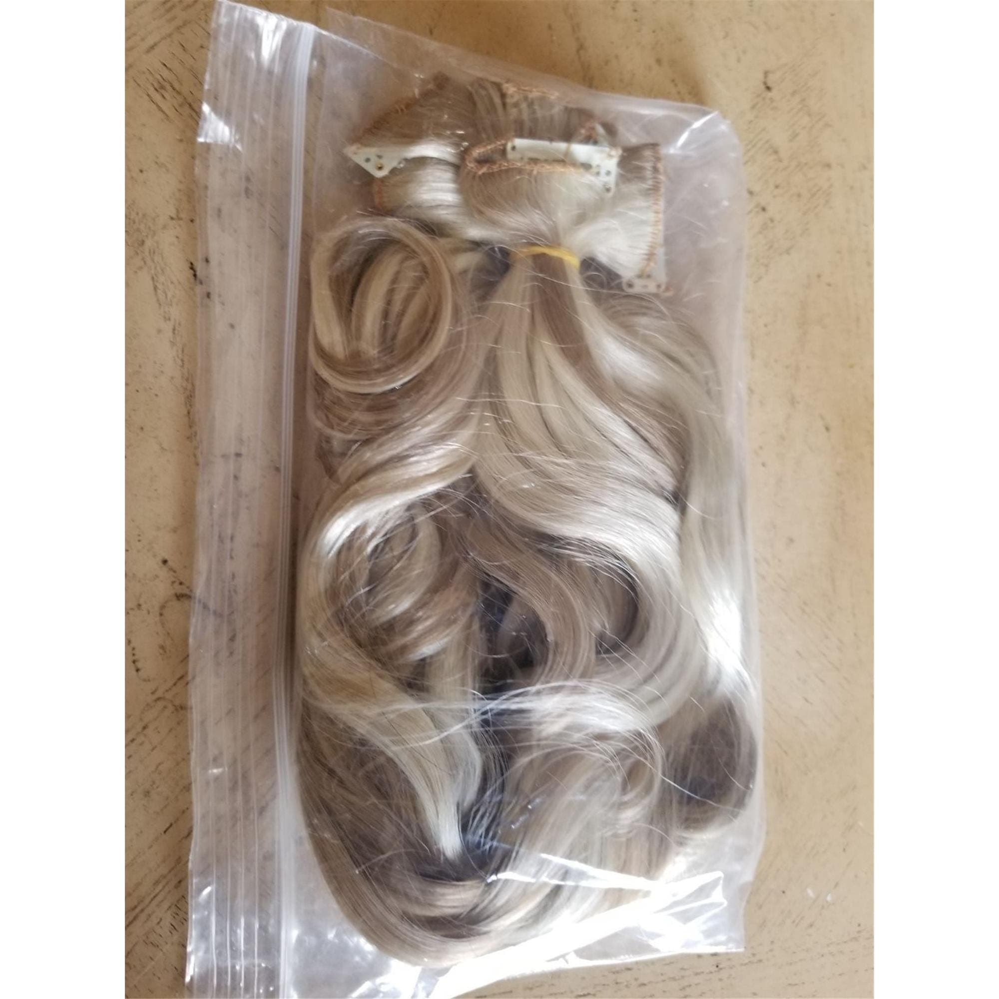 Blonde Mixed Full Head Clip In Extension - Thumbnail 3