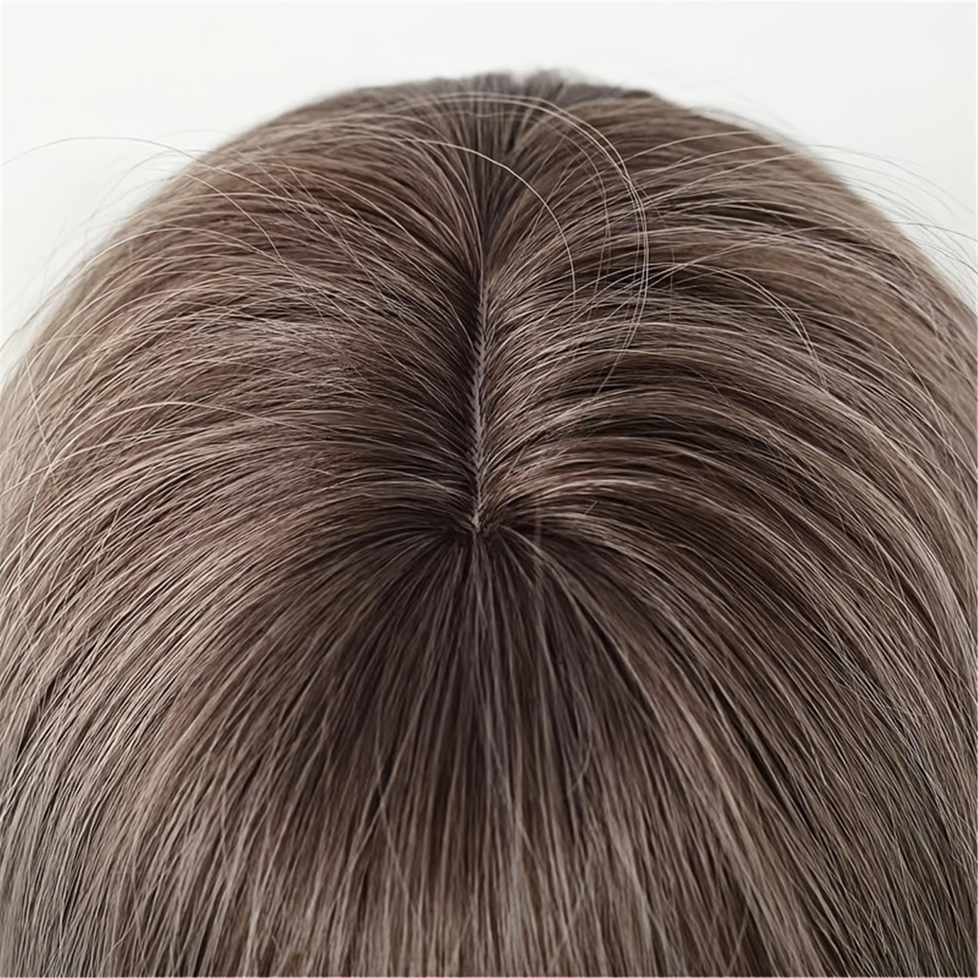 14-Inch Synthetic Wig with Bangs Featuring a Fashionable Smoky Ash Golden Ombre Layered Design for Everyday Wear - Thumbnail 5