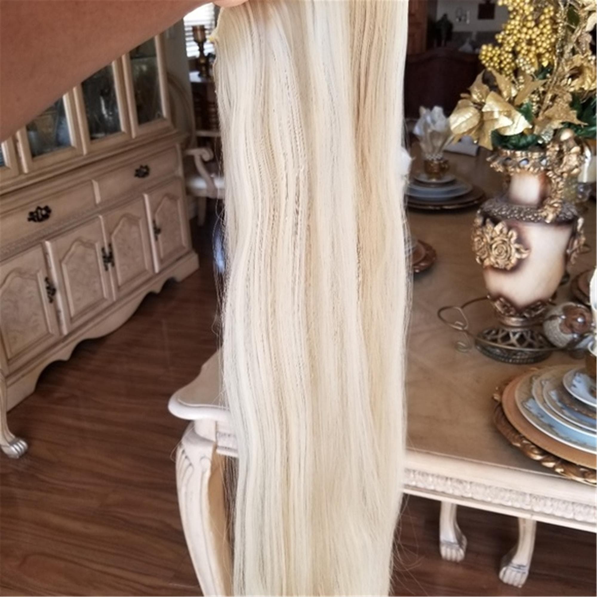Ash Bleach Blonde Full Head Clip in Extension - Thumbnail 6