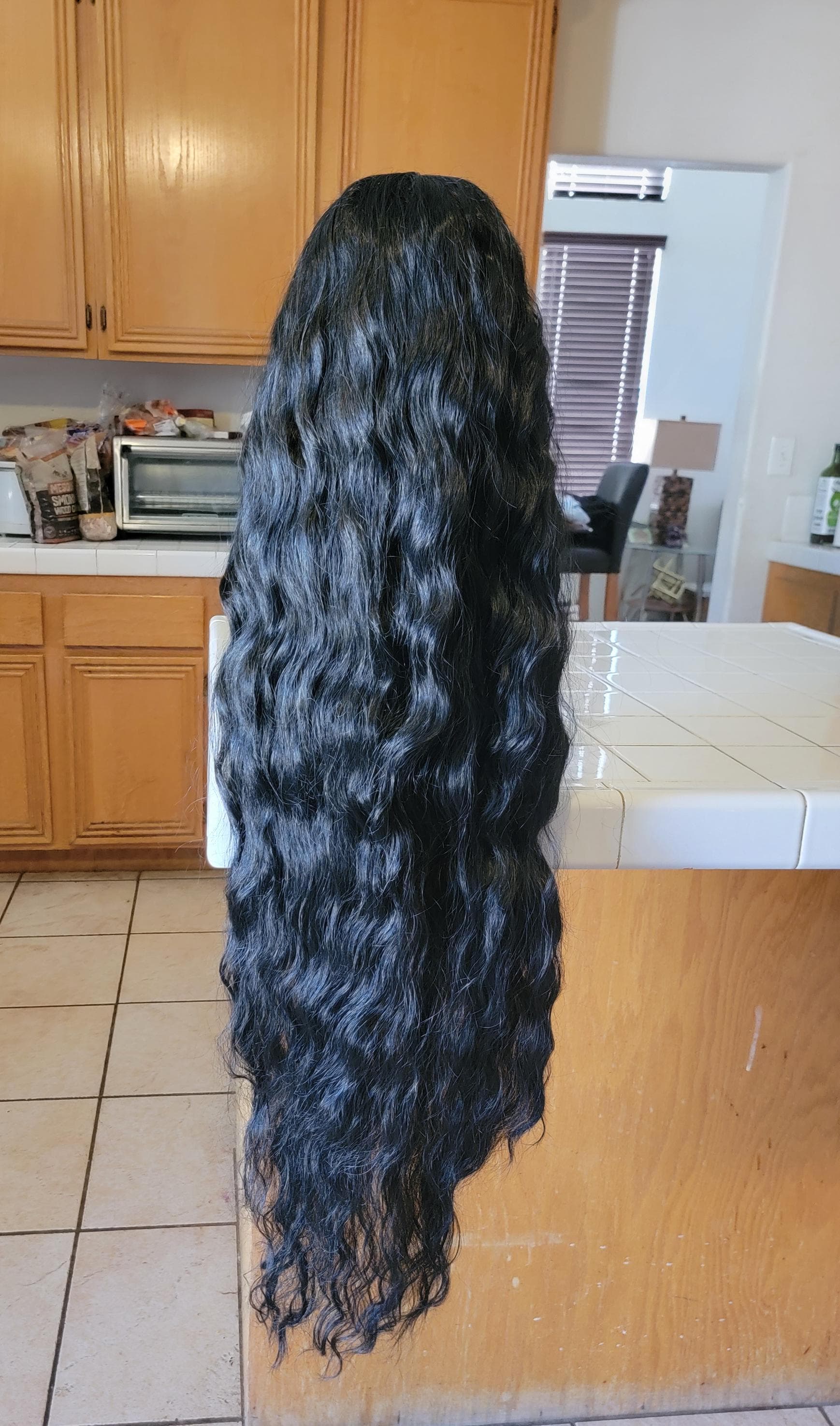 Black Wavy Beauty Lace Front Wig 38-40 inches!! - Thumbnail 2