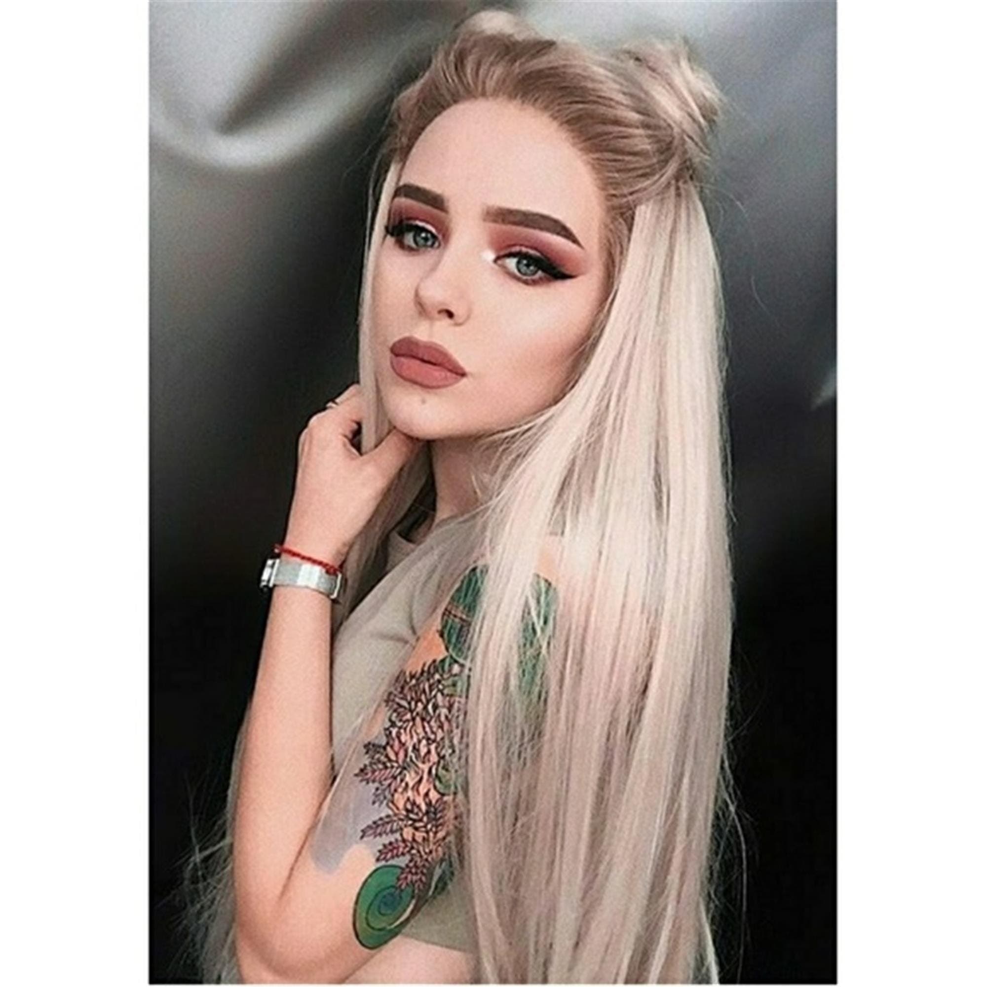 Blonde Ombre LaceFront Wig Wig 22-26 inches - Thumbnail 2