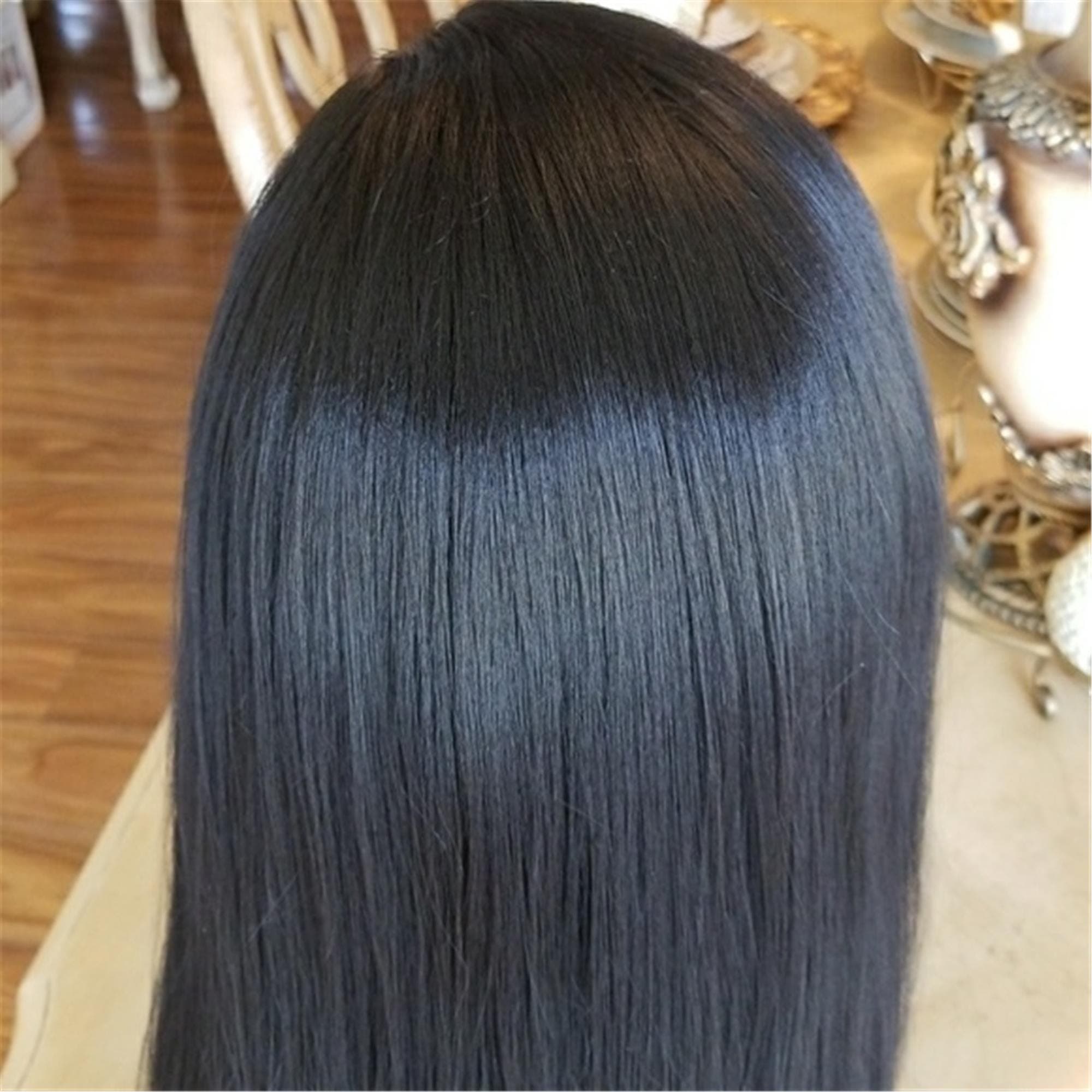 Yaki Lace Front Wig 22-24inches!! - Thumbnail 5
