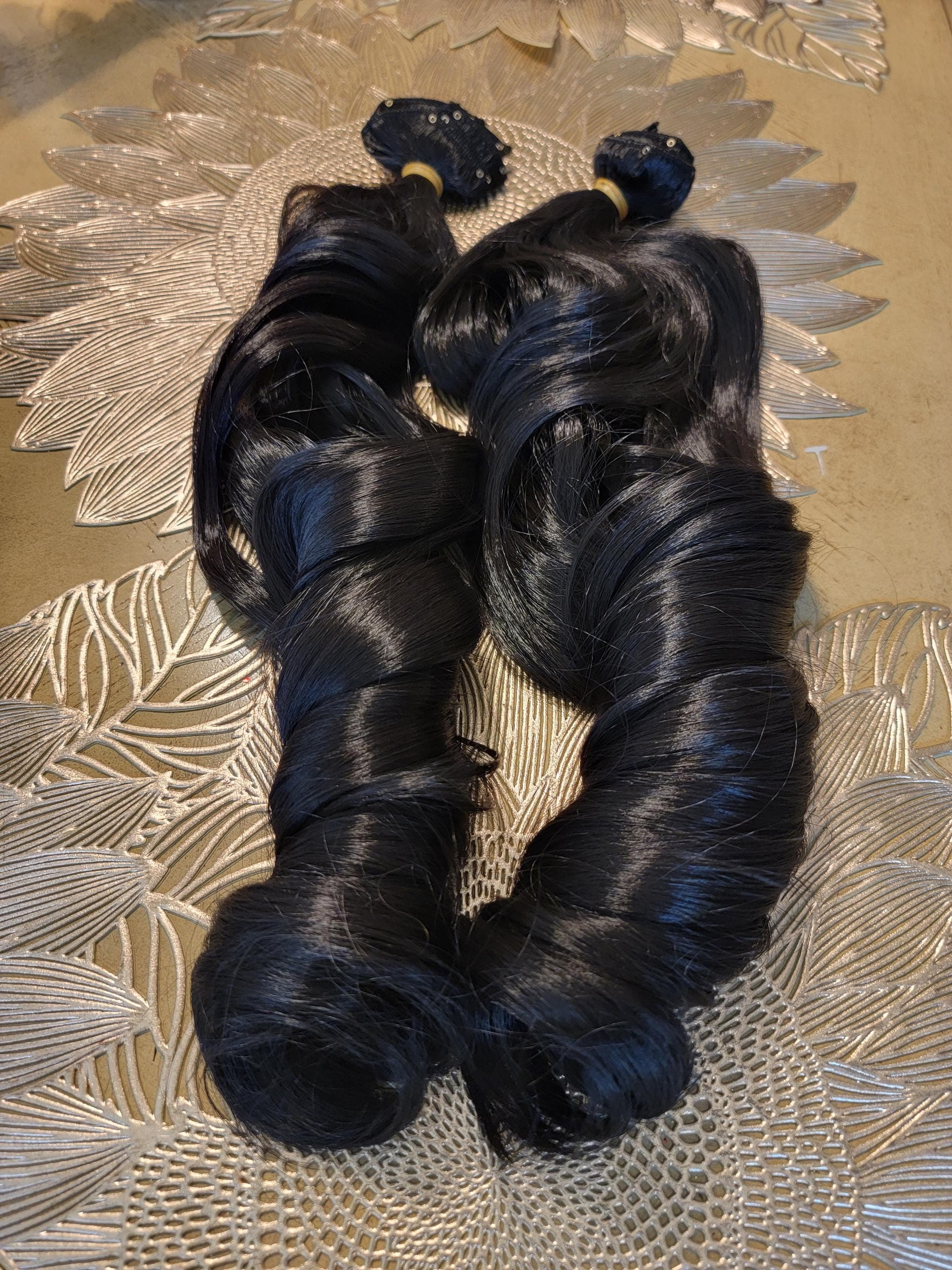 Black Full Head Clip in Extension 24-26 inches!!
