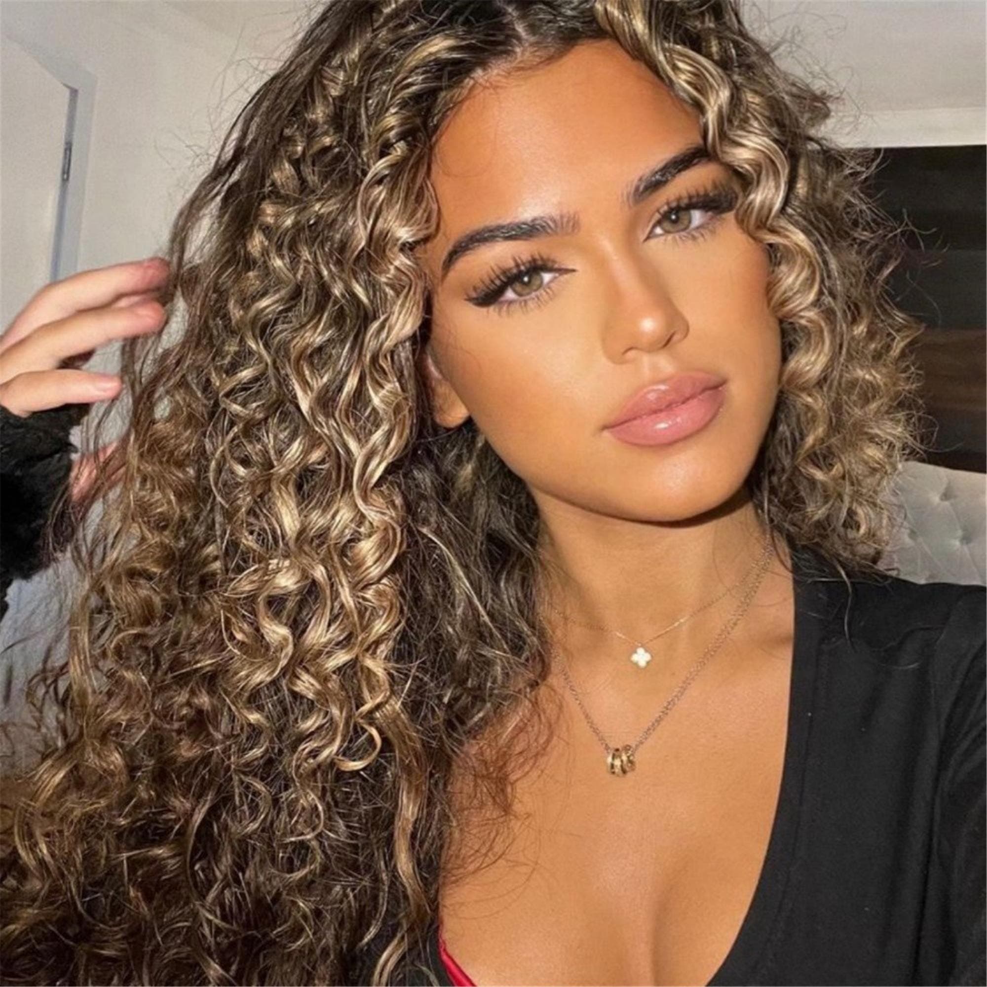 Glueless Pre-Plucked HD 13x4 Lace Front Wig Ombre Honey Blonde to Blonde/Balayage Curly Wave Human Hair 24-26 inches!!