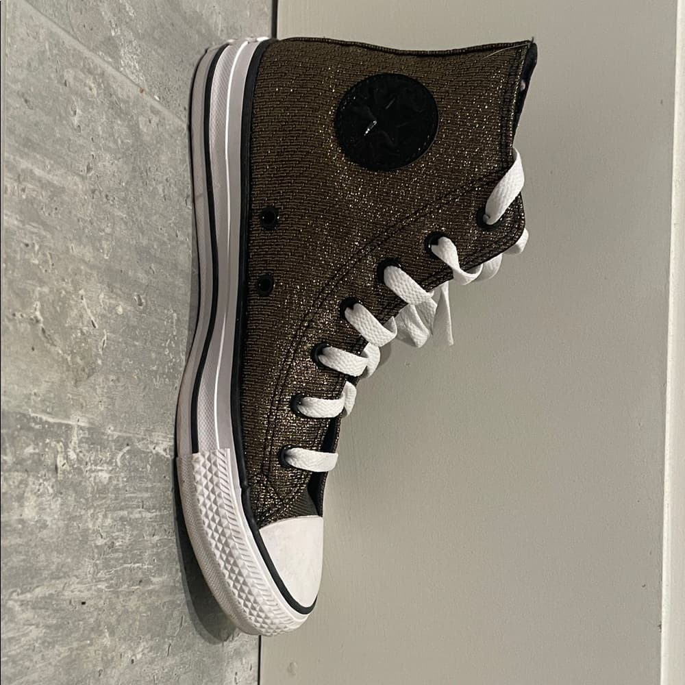 Converse High-Tops in Black and Gold Sparkle - Thumbnail 5