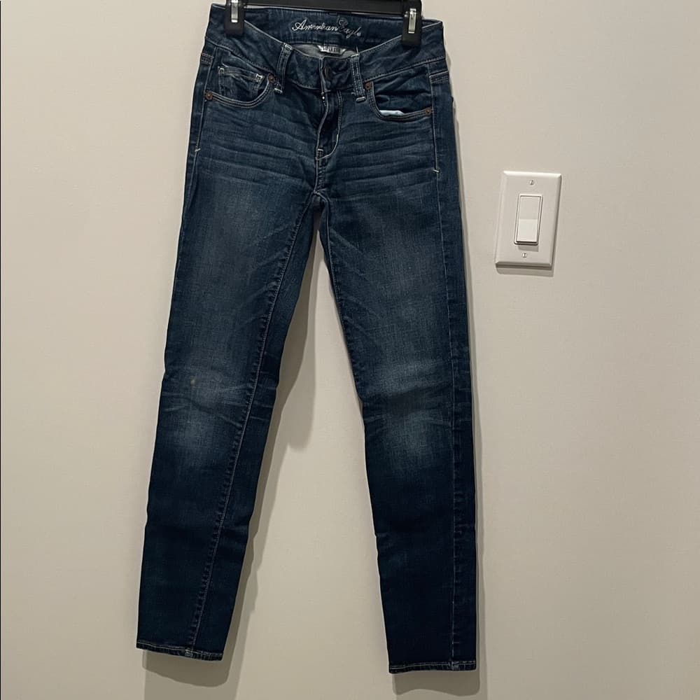 Lot of 4 pairs DARK BLUE JEANS: AMERICAN EAGLE, WALLFLOWER, EUNINA - Thumbnail 8