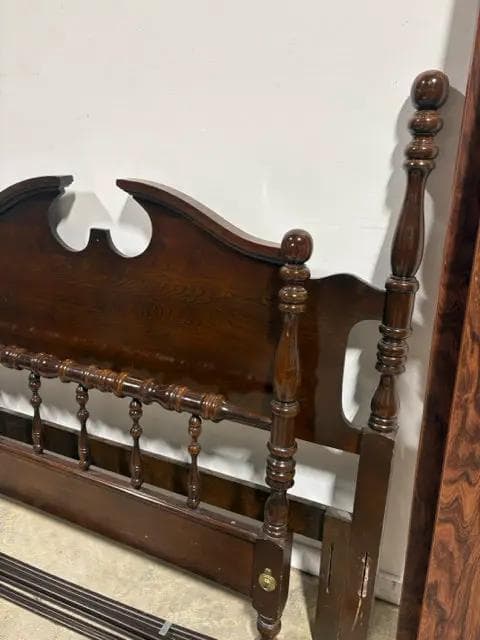 Wooden Queen Bedframe - Thumbnail 2