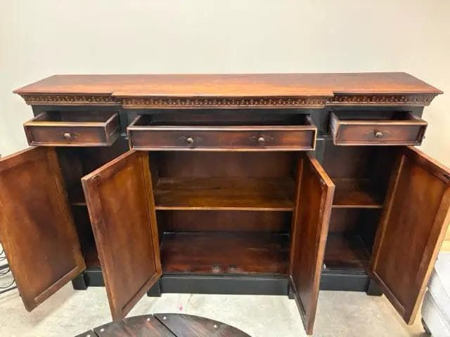 Wooden Sideboard Buffet With 3 Drawers And 3 Doors - Thumbnail 3