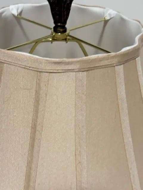 Iron Lace Table Lamp with Cream Shade - Thumbnail 3