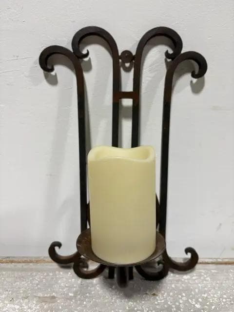 Set Of 2 Wall Sconces With LED Candles - Thumbnail 2