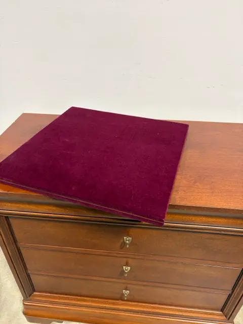 Thomasville 4 Drawer Wooden Bachelors Chest - Thumbnail 4