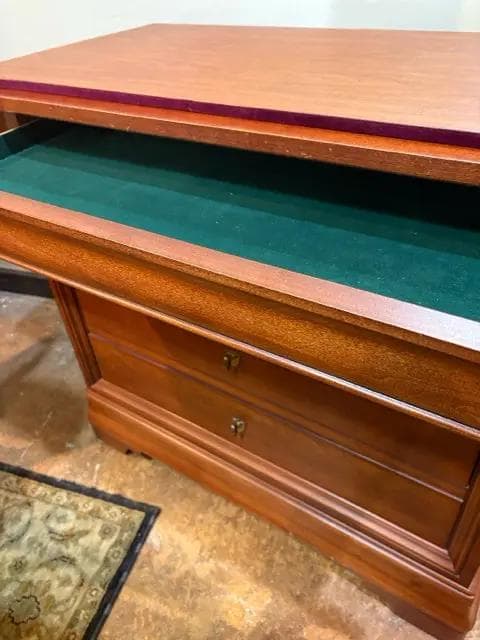 Thomasville 4 Drawer Wooden Bachelors Chest - Thumbnail 5