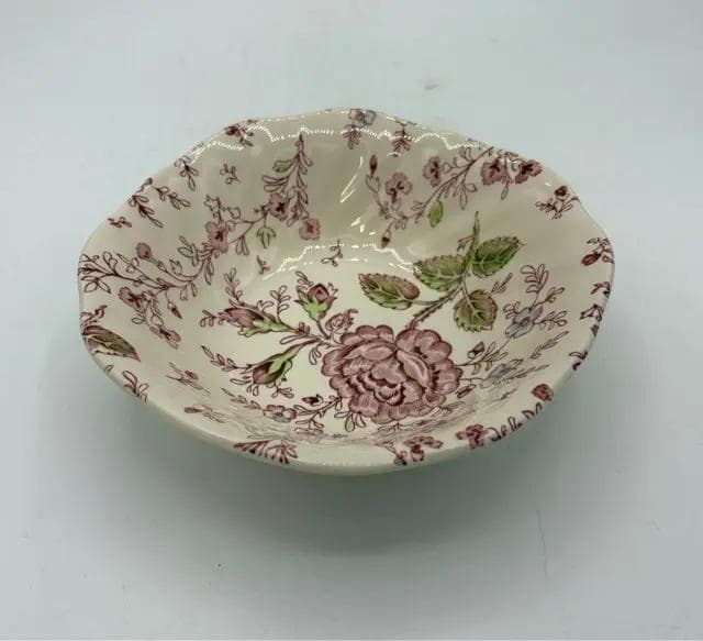 Johnson Brothers "Rose Chintz" Dinnerware Set of 8 And Tea Pot - Thumbnail 4