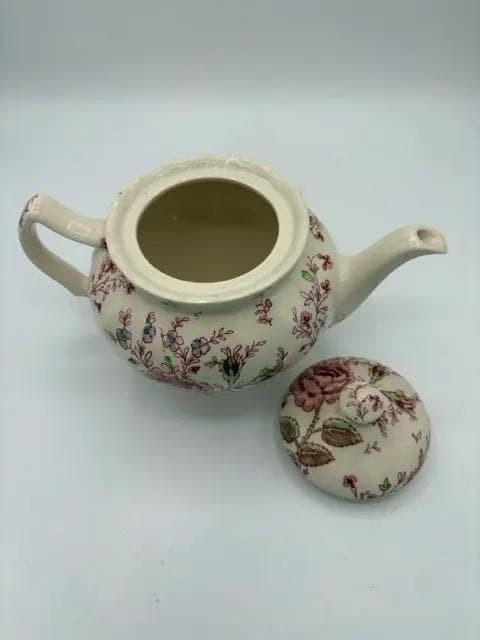 Johnson Brothers "Rose Chintz" Dinnerware Set of 8 And Tea Pot - Thumbnail 8