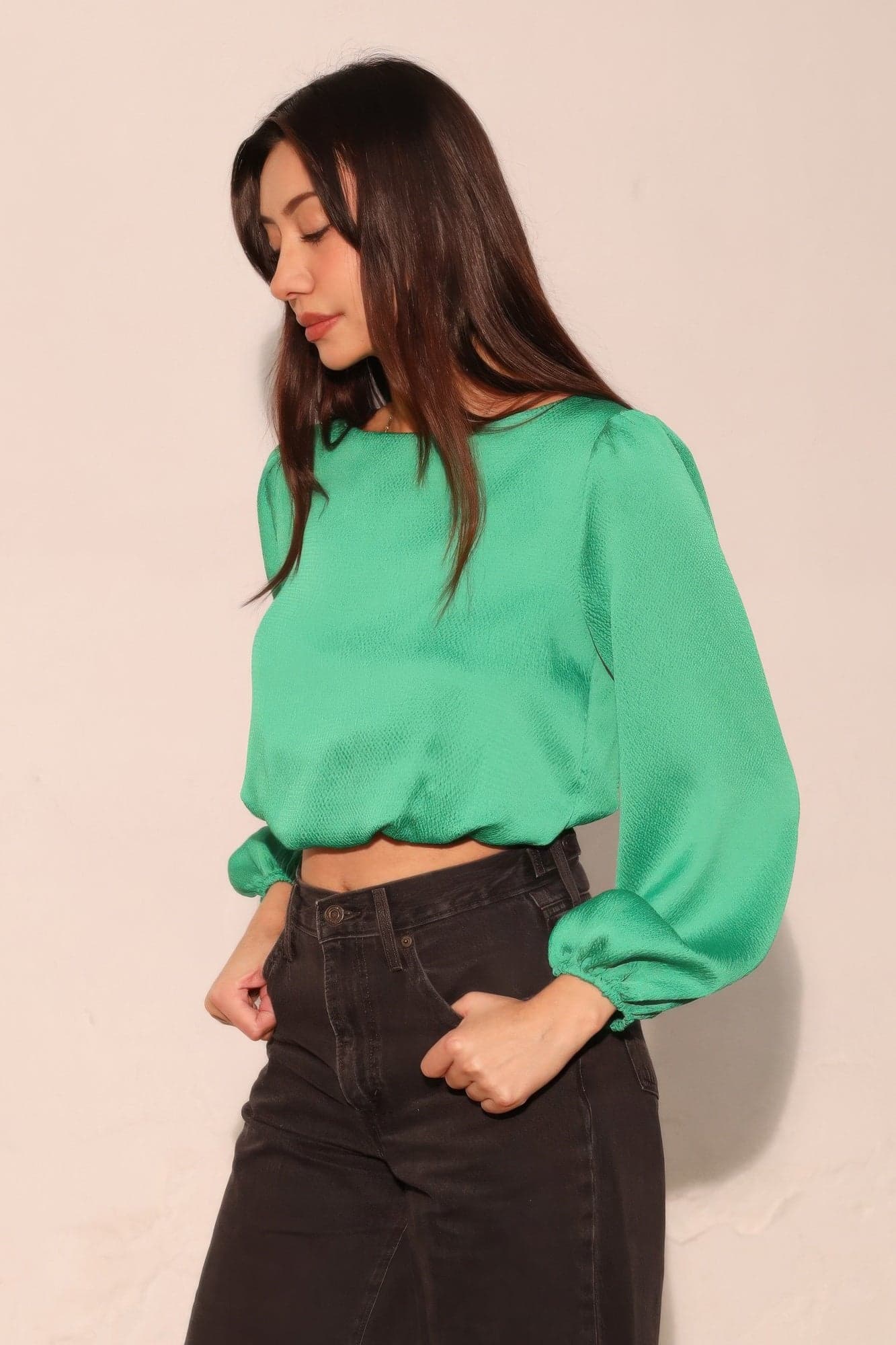 Hammered Satin Long Sleeve Crop Top - M - Thumbnail 3