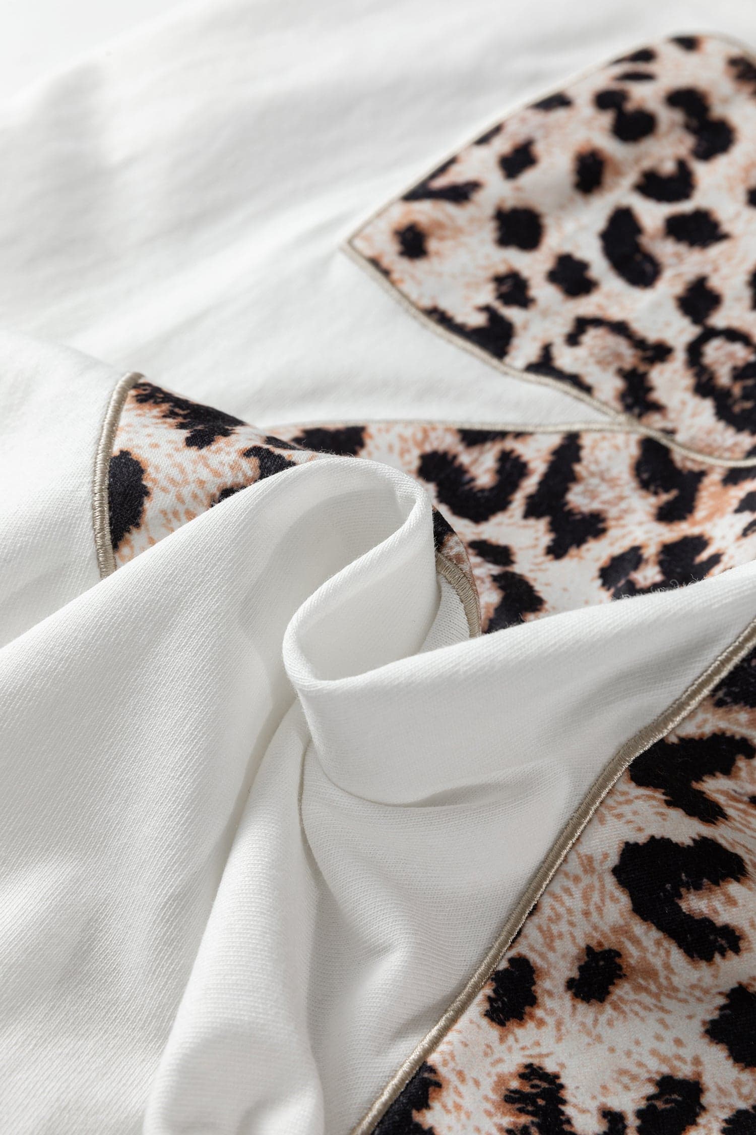 Leopard Bow Embroidered Short Sleeve T-Shirt - Black / S - Thumbnail 10