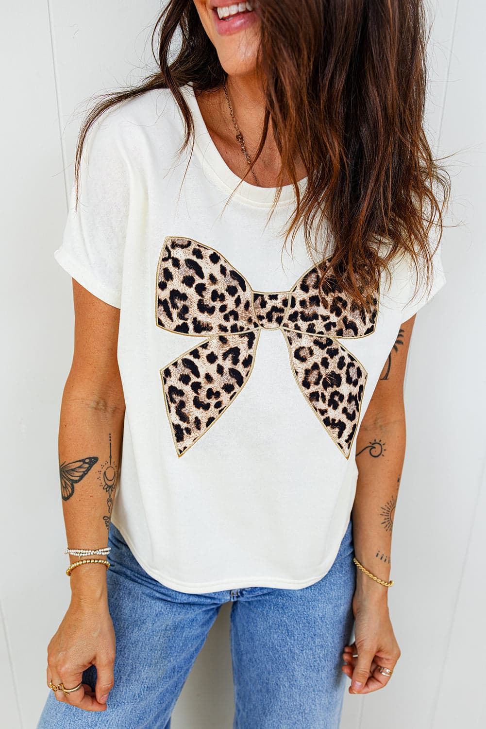 Leopard Bow Embroidered Short Sleeve T-Shirt - Black / M - Thumbnail 3