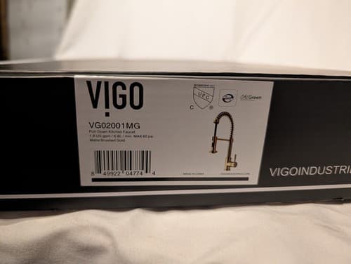 Vigo Edison Pull-down Sprayer Faucet - VG02001MG - Matte Gold - NEW - Thumbnail 3