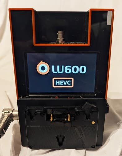 LiveU LU600 HEVC Live Streaming/Portable Broadcasting Device with Battery Pack - Thumbnail 2