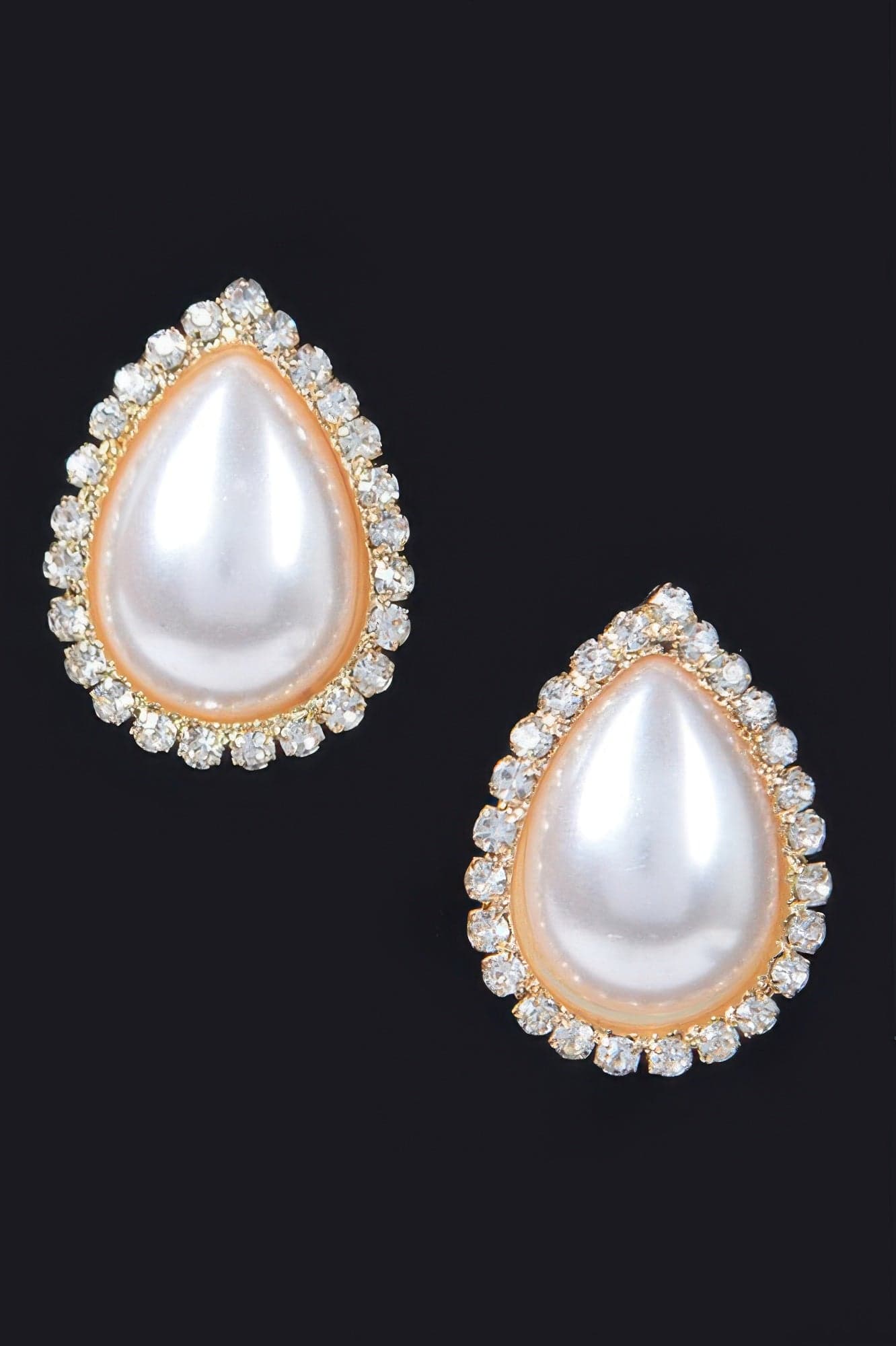 Teardrop Pearl Stud Earrings - Gold