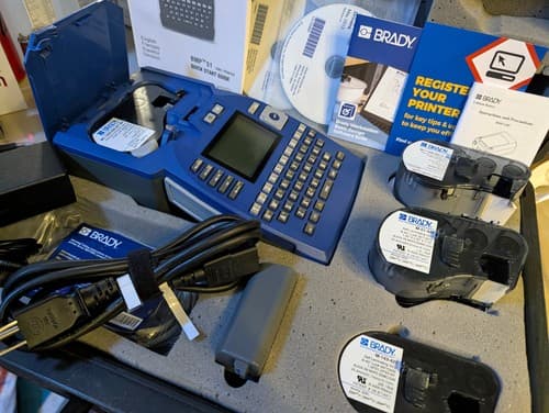 Brady BMP51 Printer w/Rechargeable Li-ion Battery/Charger, Paper Refills - NEW - Thumbnail 2