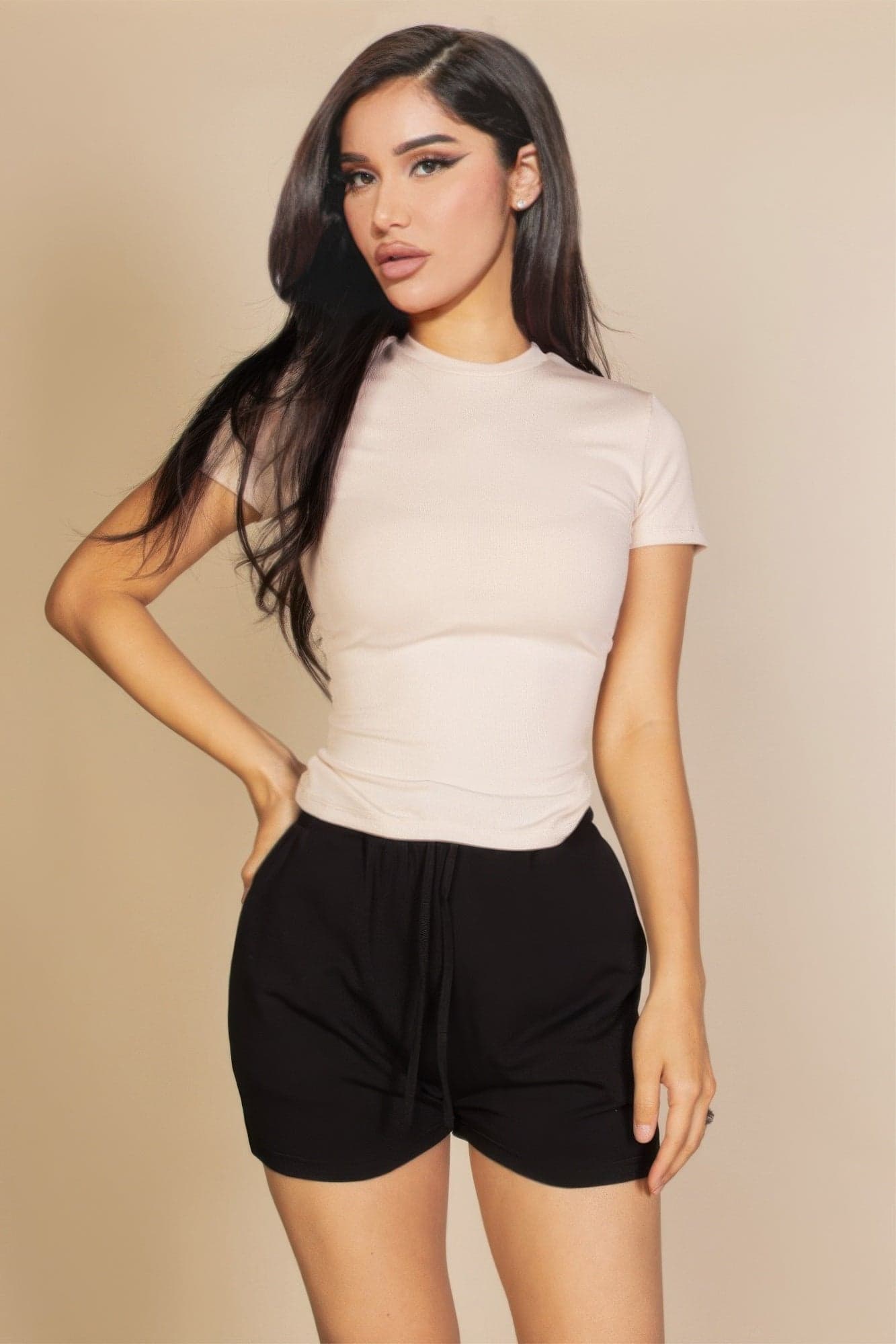 Ribbed Round Neck Short Sleeve Top - Black / L