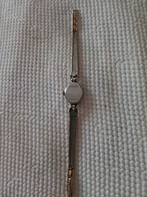 vintage ladies bulova mechanical watch - Thumbnail 4