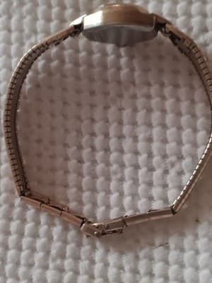 vintage ladies bulova mechanical watch - Thumbnail 6