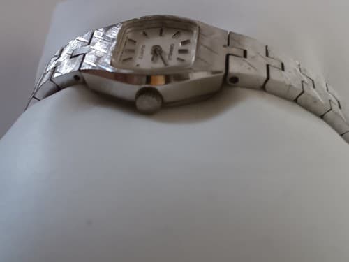 Vintage Womans Caravelle by Bulova Quartz Wrist Watch Silver Toned - Thumbnail 3