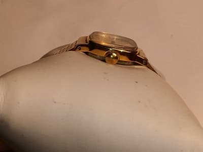 Vintage Ladies Timex Gold Toned Analog Mesh Braclet Working Watch - Thumbnail 3