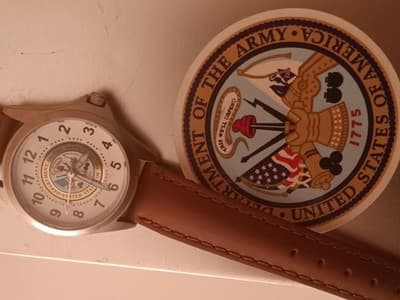 VINTAGE WOMANS DEPT OF THE ARMY WRIST WATCH ARMED FORCES NEW - Thumbnail 6