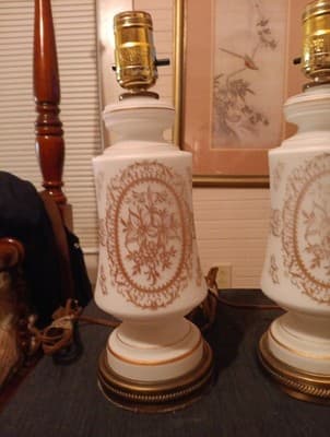 Vintage MCM White Gold Satin Glass Pair Dresser Lamps - Thumbnail 2